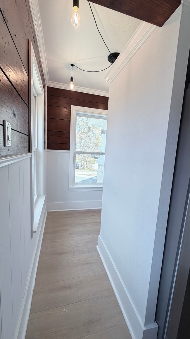 Building Photo - 4330 Coyle St