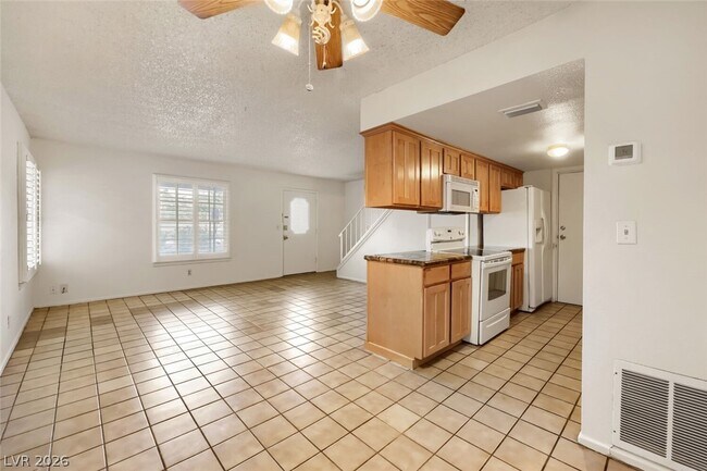 Building Photo - 1377 Lorilyn Ave