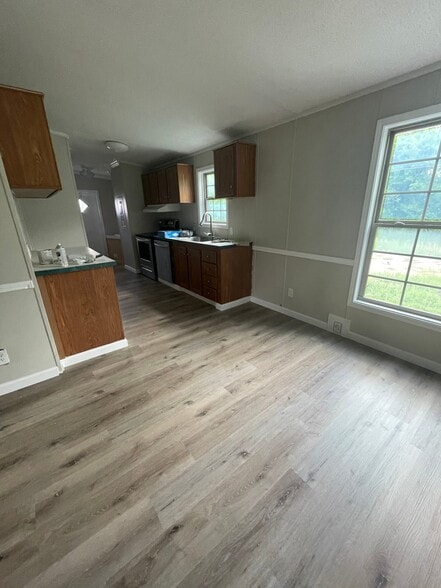 Building Photo - 762 CR 207