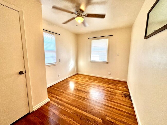 Building Photo - Move in special 2nd months rent $350 off