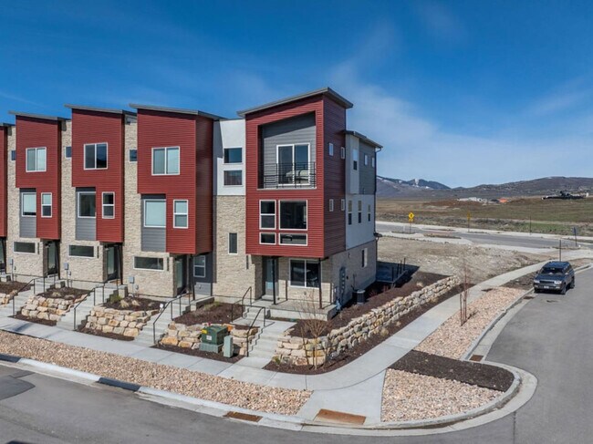 Building Photo - 6727 Purple Poppy Ln