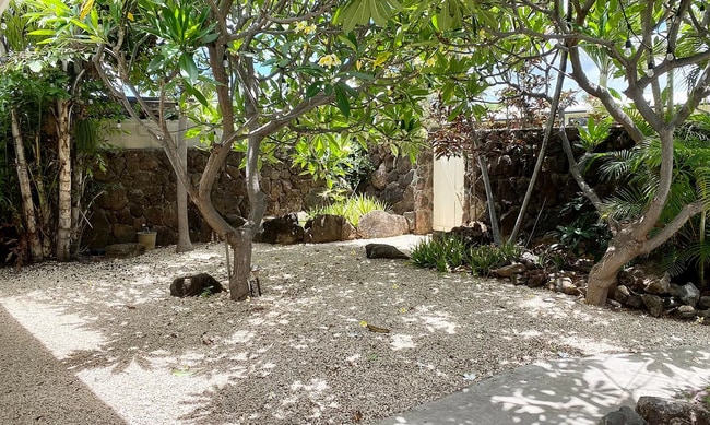 Building Photo - 91-529 Pupu St