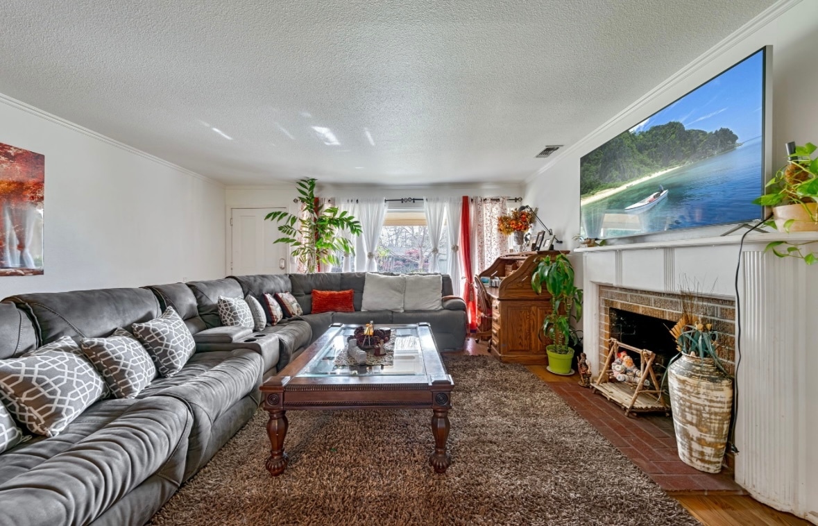 Building Photo - 4205 Lyle St