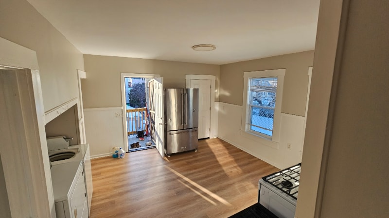 Building Photo - 244 Notre Dame Ave