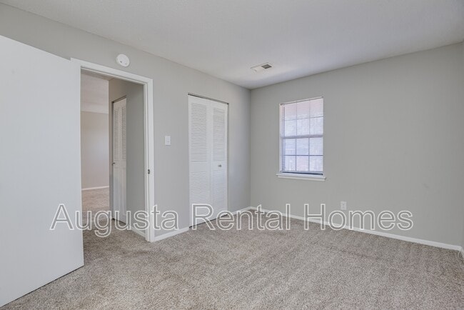 Building Photo - 2515 Center West Parkway - 10L