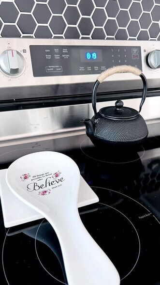 Building Photo - 21 Bullocks Point Ave