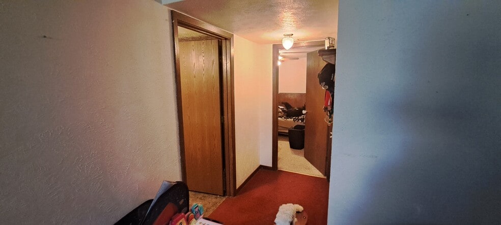 Hall - 2611 Clive St