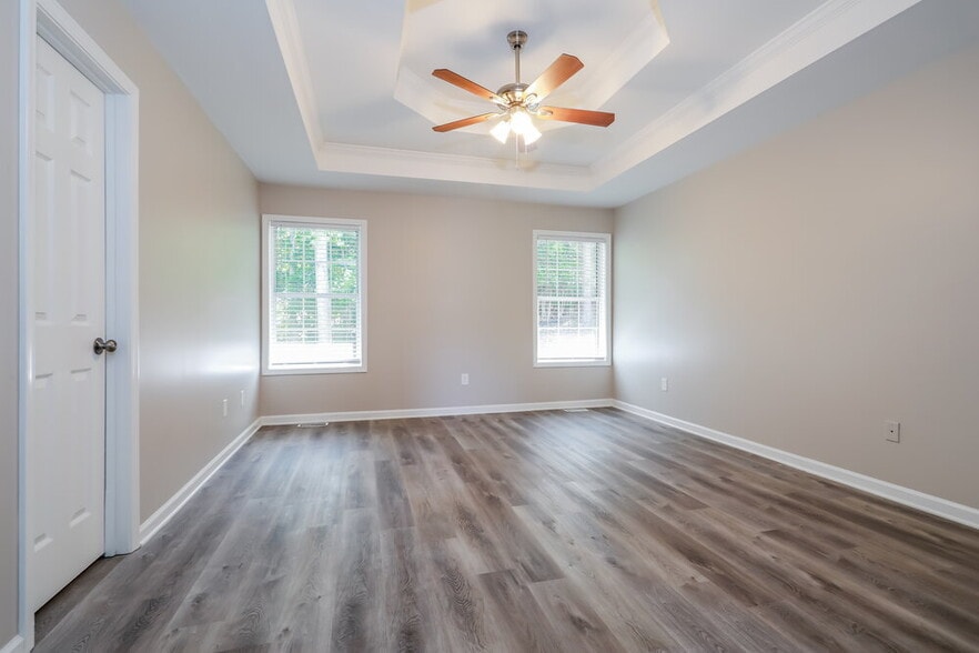 Building Photo - 830 Gateshead Ln