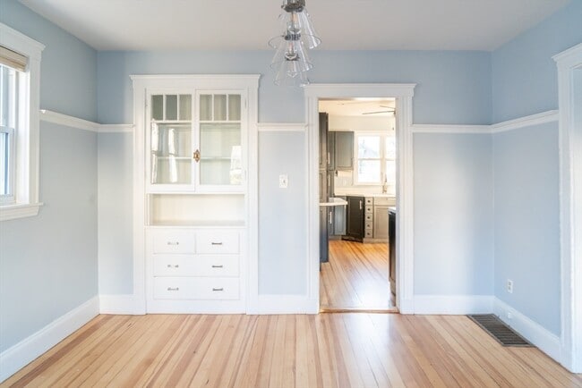 Building Photo - 15 Pembroke St