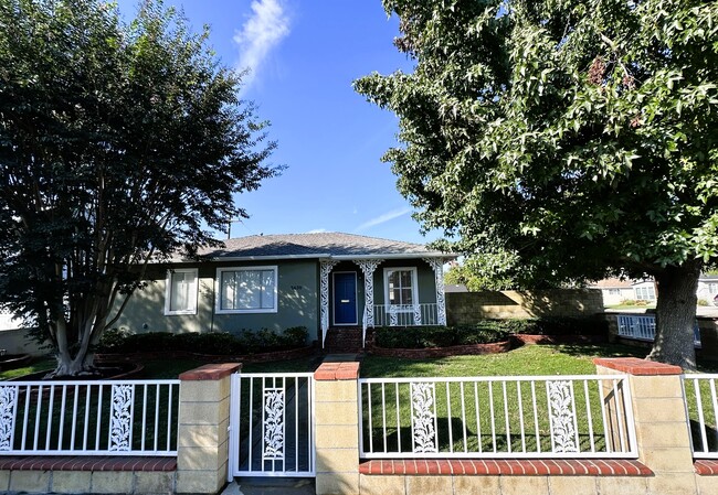 Building Photo - 5639 E Spring St