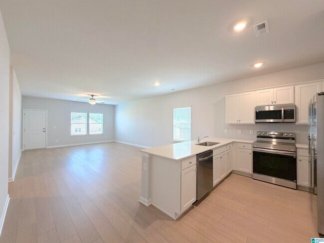Building Photo - 22754 Dashwood Ln
