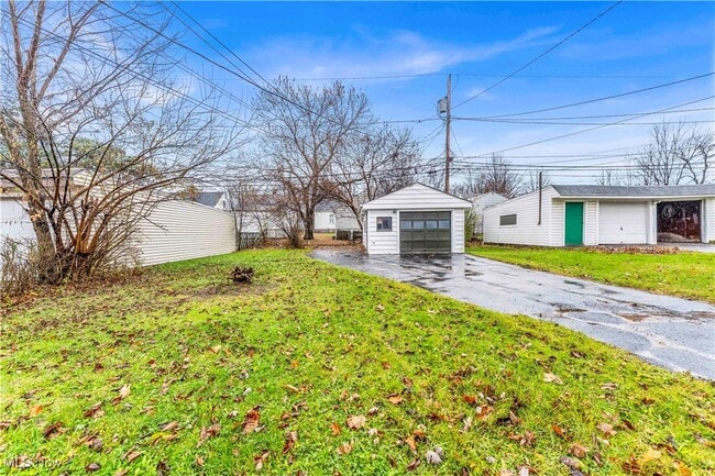 Building Photo - 15312 Benhoff Dr