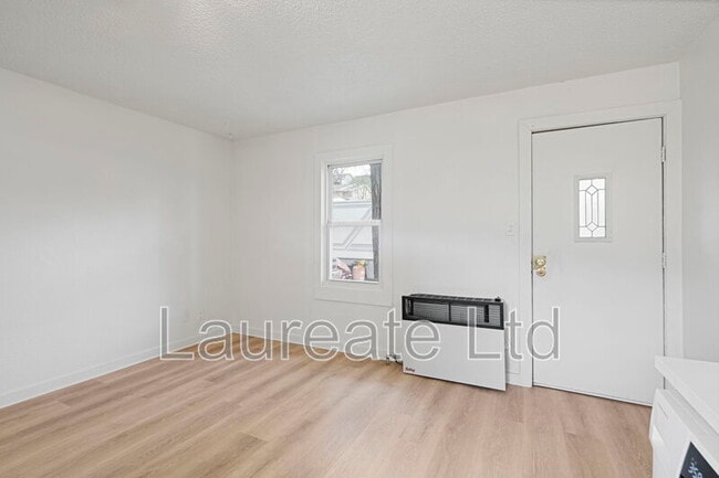 Building Photo - 2631 W Pikes Peak Ave
