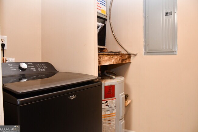 Building Photo - 9301 Waldrop Pl