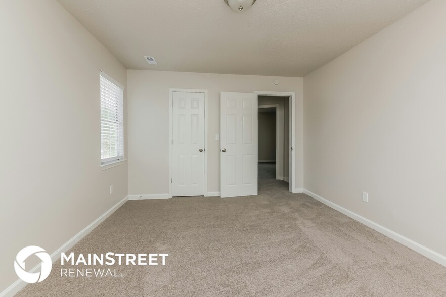 Building Photo - 6728 Crossbrook Ln