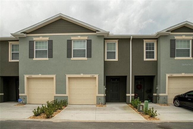 Primary Photo - 1389 Yellow Finch Dr