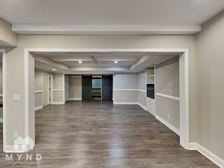 Building Photo - 12515 Magnolia Cir