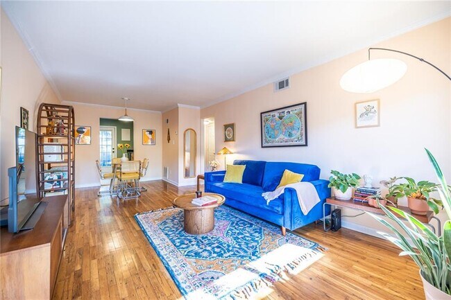 Building Photo - 520 Park Ave SE