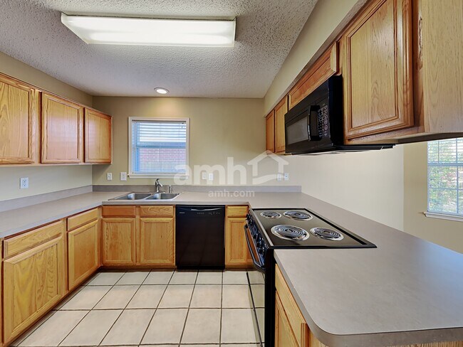 Building Photo - 4521 Quarry Cir