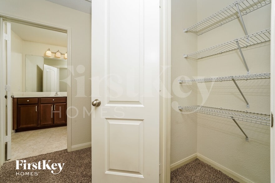 Building Photo - 2207 Old Harbor Way