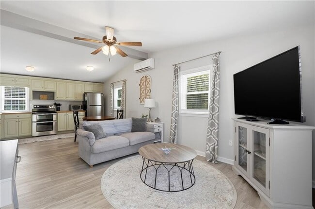 Building Photo - 1817 Hardman Ln