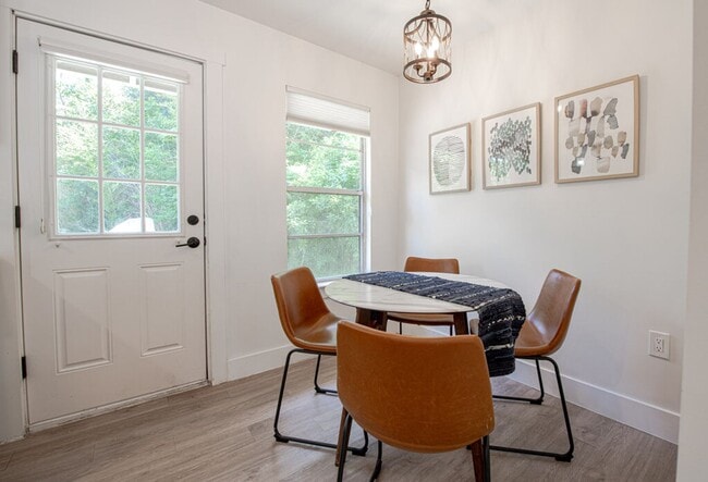 Building Photo - Charming 3/1 South Congress Retreat!