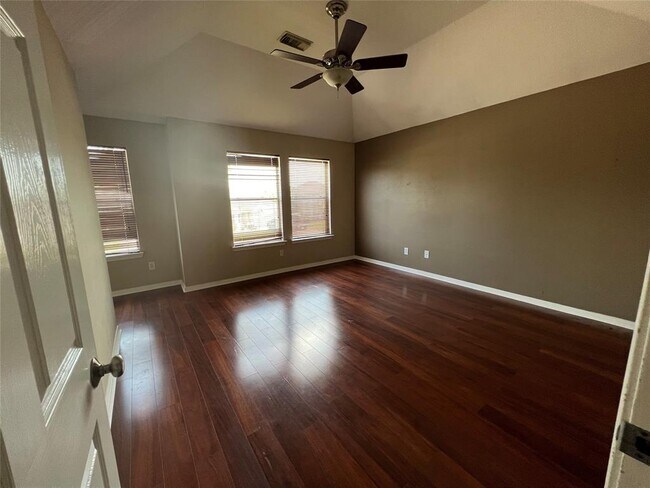 Building Photo - 5002 Asia Ln