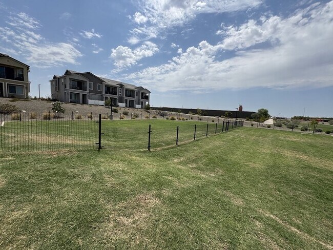 Building Photo - East Mesa New 4-bedroom
