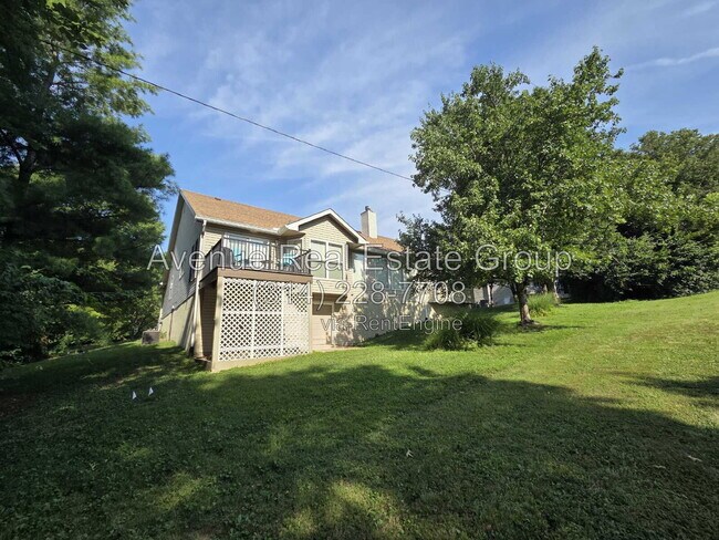 Building Photo - 956 Briar Green Ct