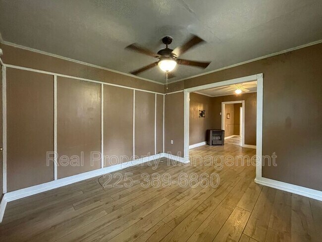Building Photo - 37363 Cornerview Rd