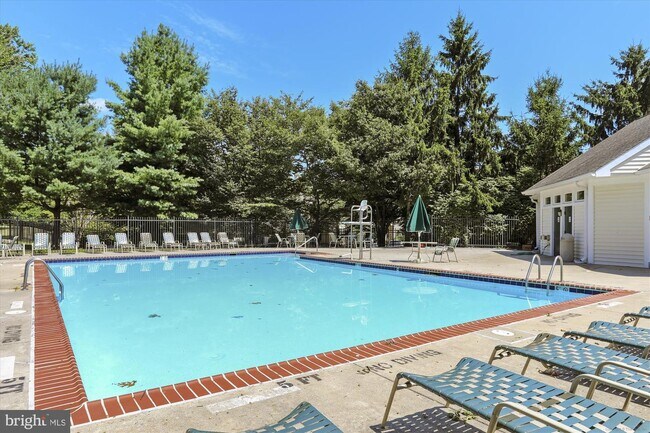 Building Photo - 14105 Yorkshire Woods Dr