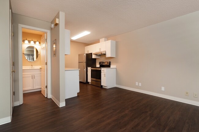 Building Photo - The Anderson Apartments