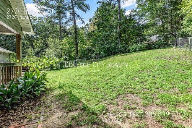 Building Photo - 2720 Inland St