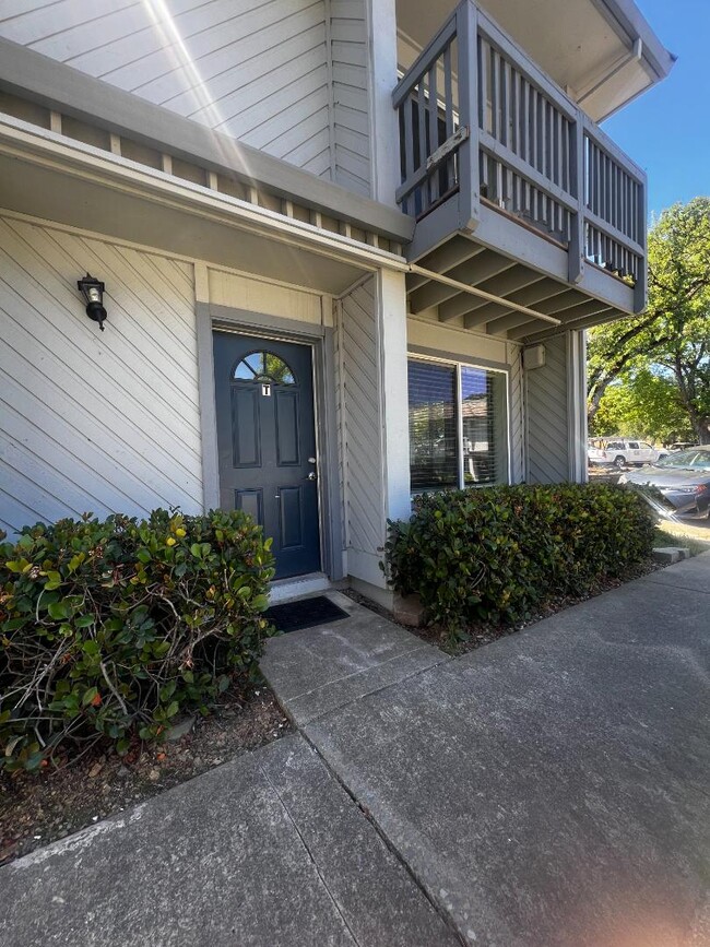 Building Photo - 2515 Merrychase Dr