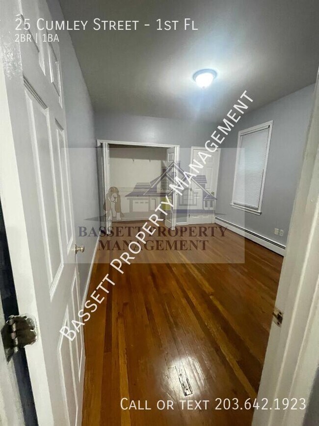 Building Photo - 25 Cumley St