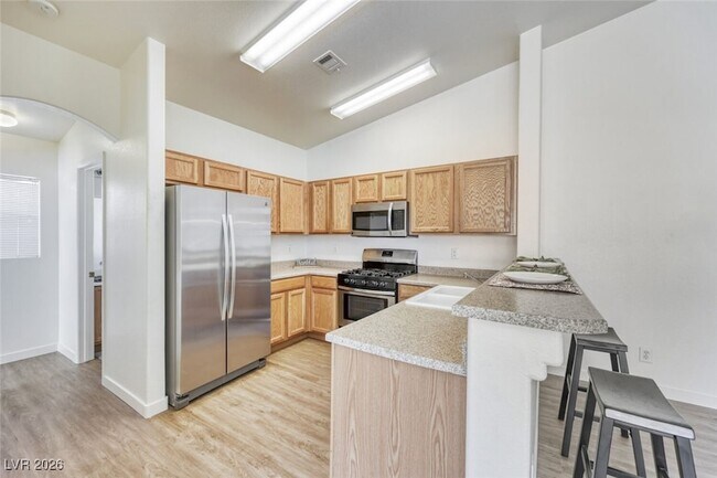 Building Photo - 2572 Land Rush Dr