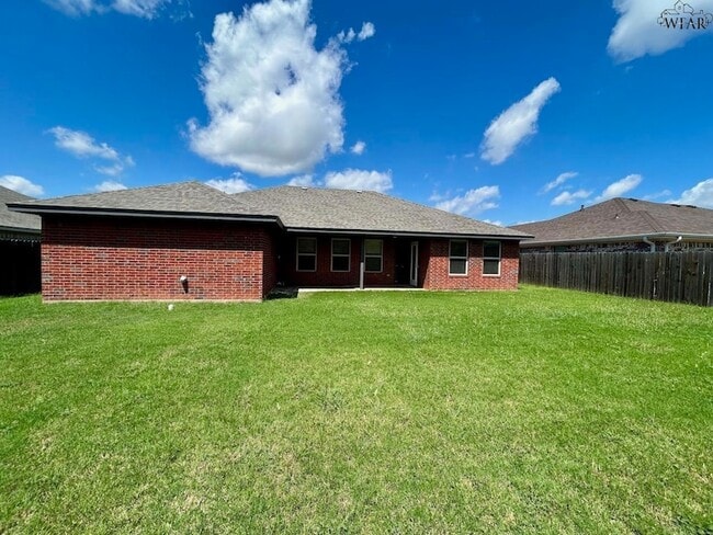 Building Photo - 5021 Olivia Ln
