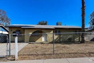 Building Photo - 8209 S 24th Way