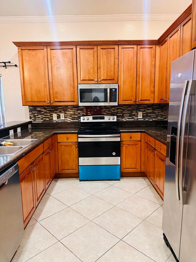 Building Photo - 5200 Rising Comet Ln