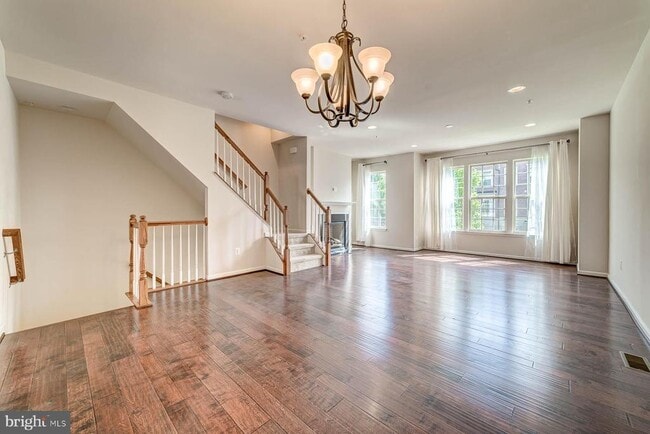 Building Photo - 705 River Mist Dr