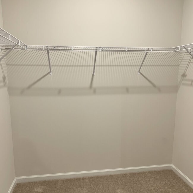 Building Photo - 246 Marauder Dr