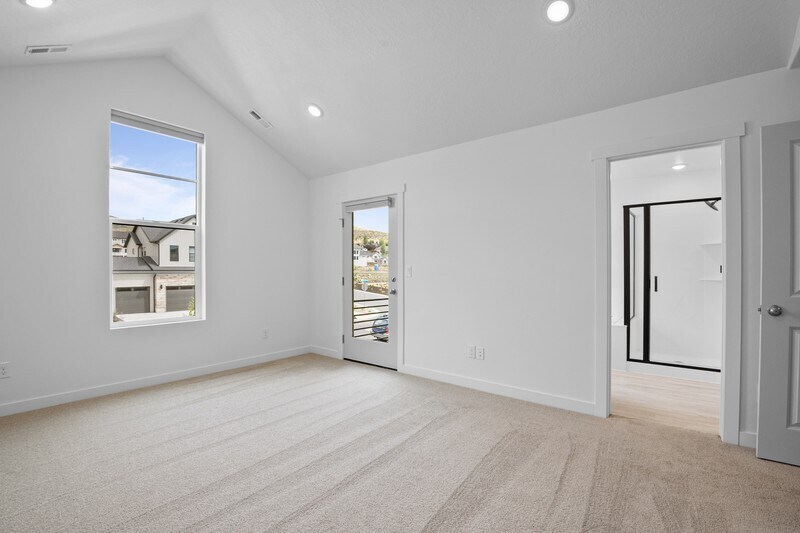 Building Photo - 1812 180 E