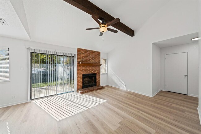 Building Photo - 2313 Paul Revere St