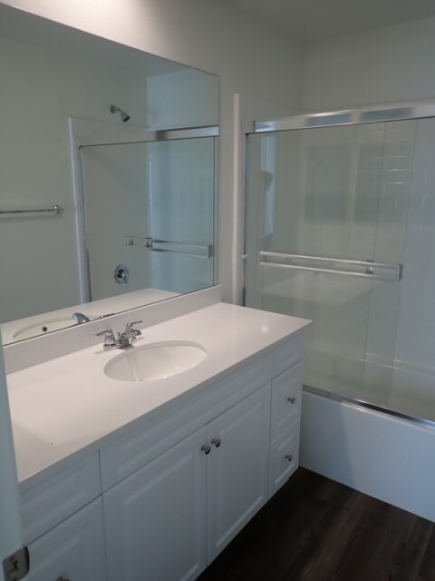 2nd bedroom bath - 195 Mission Villas Rd