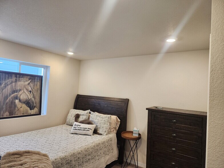 Building Photo - 6057 Napa Dr