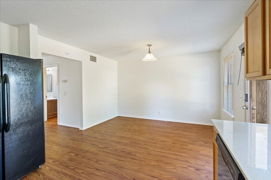 Building Photo - 4508 Best Way