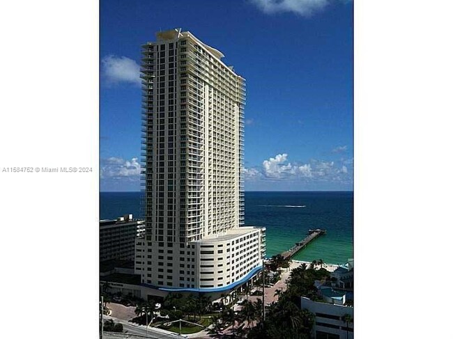 Building Photo - 16699 Collins Ave