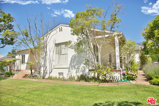 Building Photo - 2963 Queensbury Dr