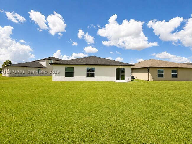 Building Photo - 17293 Cantu Ct