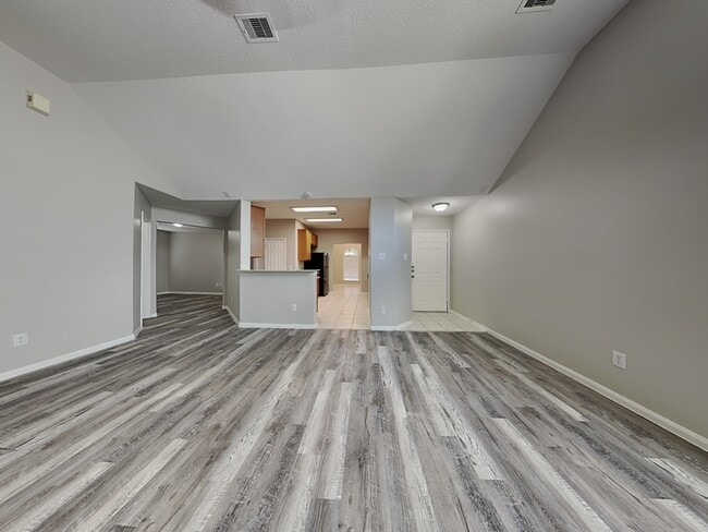 Building Photo - 22506 Spence Park Ct